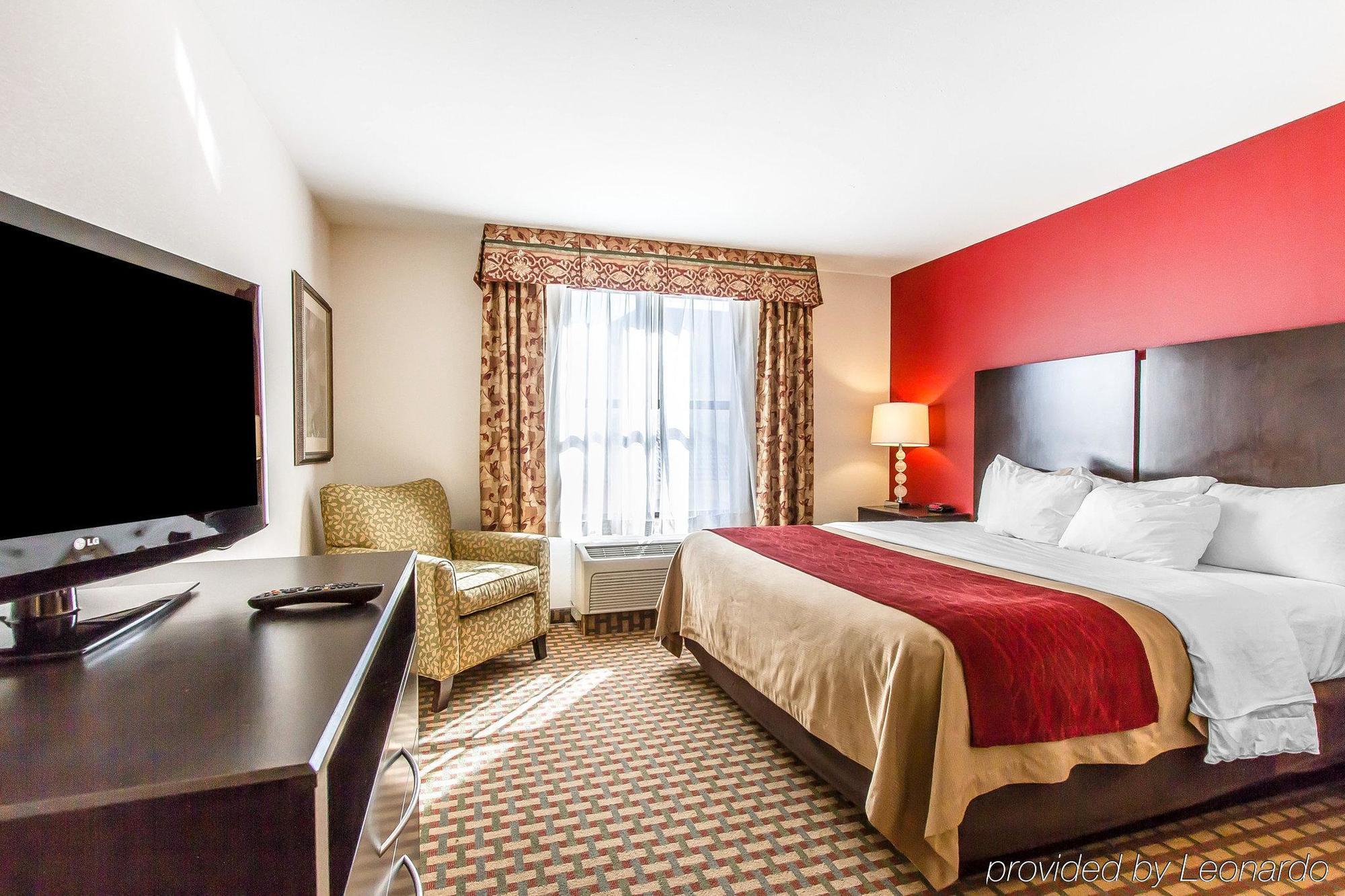 Hotel Comfort & North Near I-40